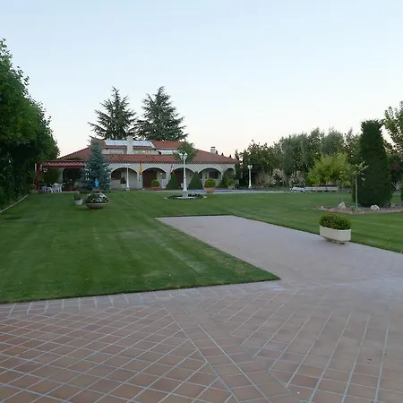Villamercedes Paradise Villa Villamayor (Salamanca)