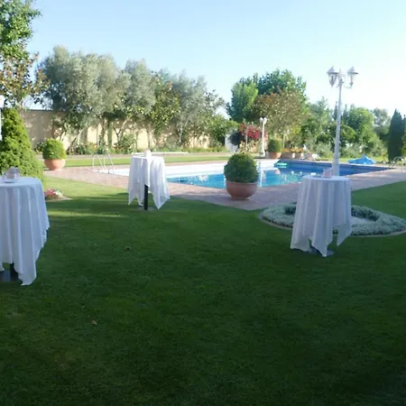 Villamercedes Paradise