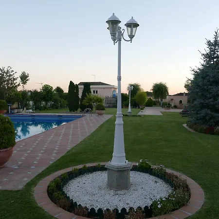 Villamercedes Paradise Villa *